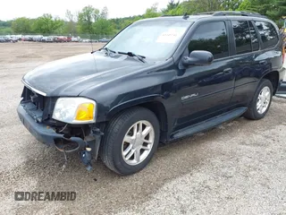 2008 GMC Envoy Denali z VIN 1GKET63M982188696, wystawiony jako IAAI lot #42245745 z przebiegiem 194 440 mil mil oraz . Historia ofert i sprzedaży dostępna na DreamBid. Obrazek 2.