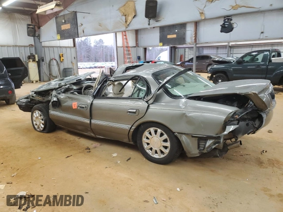 2000 Lincoln Continental with VIN 1LNHM97V1YY925599, listed as a Copart auction lot 43985935 with 0 mi miles and Salvage Title. Bid and sale history available at carsss.com. Image 2.