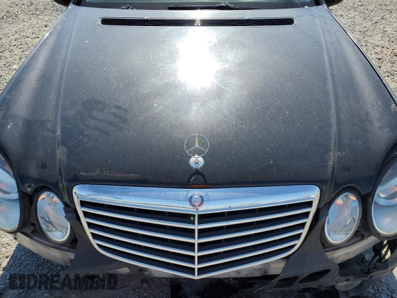 2004 Mercedes-Benz E 500 z VIN WDBUF70J54A559284, wystawiony jako Copart lot #51897305 z przebiegiem 252 711 mil mil oraz Szkoda całkowita • Salvage title. Historia ofert i sprzedaży dostępna na DreamBid. Obrazek 13.