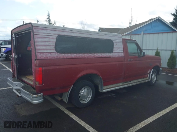 1992 Ford F-150 with VIN 2FTDF15Y9NCA28805, listed as a IAAI auction lot 41911667 with 1 mi miles. Bid and sale history available at carsss.com. Image 4.