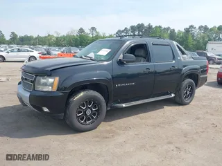 2009 Chevrolet Avalanche LT w/2LT with VIN 3GNFK22039G177073, listed as a IAAI auction lot 42127481 with 139,298 mi miles. Bid and sale history available at carsss.com. Image 17.