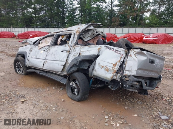 2017 Toyota Tacoma SR5 z VIN 5TFAZ5CN8HX036231, wystawiony jako IAAI lot #37636403 z przebiegiem Nie podano mil oraz . Historia ofert i sprzedaży dostępna na DreamBid. Obrazek 3.