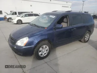 2009 Kia Sedona LX with VIN KNDMB233196304400, listed as a Copart auction lot 70311604 with 0 mi miles and Salvage Title. Bid and sale history available at carsss.com. Image 1.