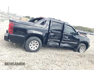 2013 Chevrolet Avalanche LTZ with VIN 3GNMCGE07DG198370, listed as a Copart auction lot 43990185 with 125,944 mi miles and Salvage title. Bid and sale history available at DreamBid. Image 3.