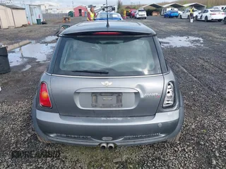 2004 MINI Hardtop S z VIN WMWRE33434TD88466, wystawiony jako IAAI lot #42012286 z przebiegiem 171 283 mil mil oraz . Historia ofert i sprzedaży dostępna na DreamBid. Obrazek 16.
