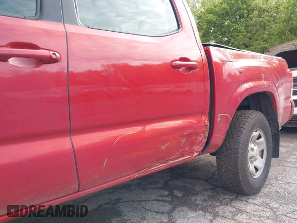2017 Toyota Tacoma SR5 z VIN 3TMCZ5AN3HM059045, wystawiony jako IAAI lot #42331170 z przebiegiem 269 836 mil mil oraz . Historia ofert i sprzedaży dostępna na DreamBid. Obrazek 18.