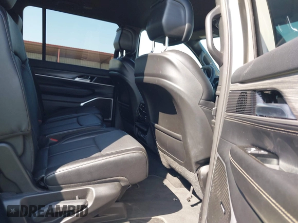 2024 Jeep Wagoneer Series II with VIN 1C4SJUBP9RS126155, listed as a IAAI auction lot 41851590 with 46,543 mi miles and . Bid and sale history available at DreamBid. Image 8.