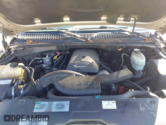 2005 GMC Yukon SLT with VIN 1GKEC13Z15R217223, listed as a IAAI auction lot 42177280 with 257,840 mi miles. Bid and sale history available at carsss.com. Image 10.
