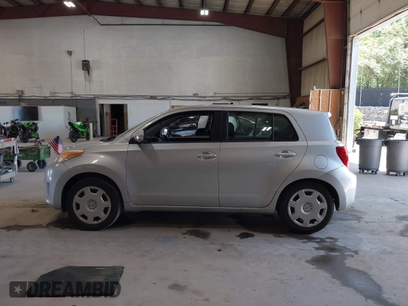 2009 Scion xD with VIN JTKKU10439J046122, listed as a IAAI auction lot 42562791 with 137,340 mi miles and . Bid and sale history available at DreamBid. Image 14.
