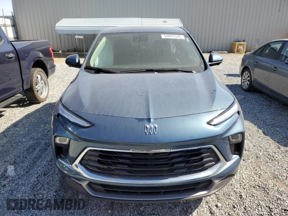 2025 Buick Encore GX Preferred z VIN KL4AMBSP8SB008346, wystawiony jako Copart lot #53697535 z przebiegiem 3 190 mil mil oraz Szkoda całkowita • Salvage title. Historia ofert i sprzedaży dostępna na DreamBid. Obrazek 5.