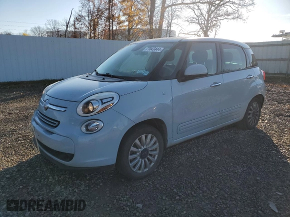 2014 FIAT 500L Easy with VIN ZFBCFABH8EZ027392, listed as a Copart auction lot 77047444 with 154,827 mi miles and Clean Title. Bid and sale history available at carsss.com. Image 1.