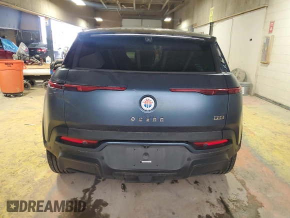 2023 Fisker Ocean One z VIN VCF1ZBU27PG004274, wystawiony jako Copart lot #44961025 z przebiegiem Nie podano mil oraz Szkody całkowita. Historia ofert i sprzedaży dostępna na DreamBid. Obrazek 6.