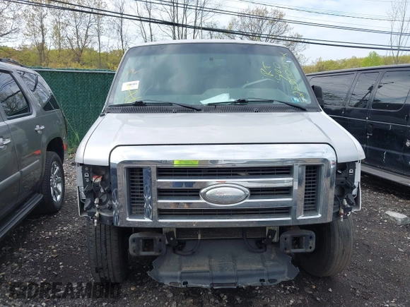 2014 Ford Econoline Passenger XL z VIN 1FBNE3BL3EDA67454, wystawiony jako IAAI lot #42186097 z przebiegiem Nie podano mil oraz . Historia ofert i sprzedaży dostępna na DreamBid. Obrazek 11.