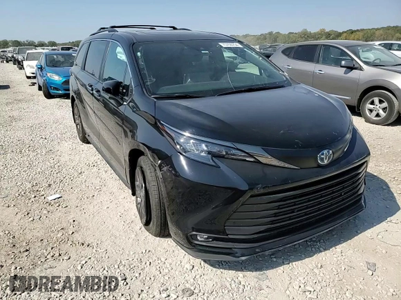 2024 Toyota Sienna LE with VIN 5TDCSKFC7RS130811, listed as a Copart auction lot 75768254 with 7,656 mi miles and Salvage Title. Bid and sale history available at carsss.com. Image 11.