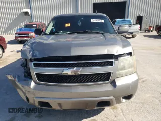 2008 Chevrolet Suburban LTZ with VIN 1GNFC16098R257462, listed as a Copart auction lot 74720864 with 290,336 mi miles and Salvage Title. Bid and sale history available at carsss.com. Image 5.
