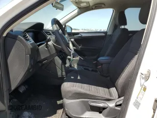 2022 Volkswagen Tiguan S with VIN 3VV1B7AXXNM011256, listed as a Copart auction lot 52536495 with 113,479 mi miles and Clean title. Bid and sale history available at DreamBid. Image 7.