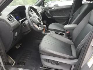 2022 Volkswagen Tiguan SE R-Line Black with VIN 3VV8B7AXXNM146851, listed as a Copart auction lot 58930905 with 24,675 mi miles and Salvage title. Bid and sale history available at DreamBid. Image 7.