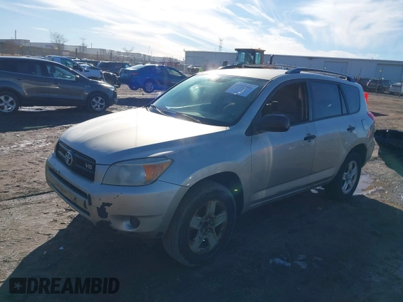 2007 Toyota RAV4 with VIN JTMBK33V176010040, listed as a IAAI auction lot 41737891 with 226,856 mi miles. Bid and sale history available at carsss.com. Image 2.