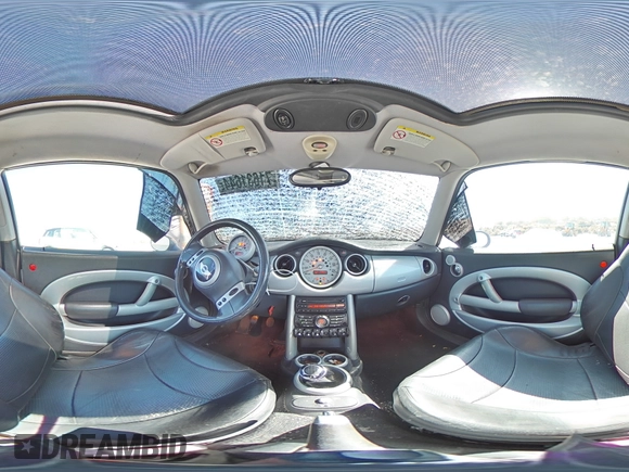 2002 MINI Hardtop with VIN WMWRC33472TC34281, listed as a Copart auction lot 71631644 with 196,947 mi miles and Salvage Title. Bid and sale history available at DreamBid. Image 13.