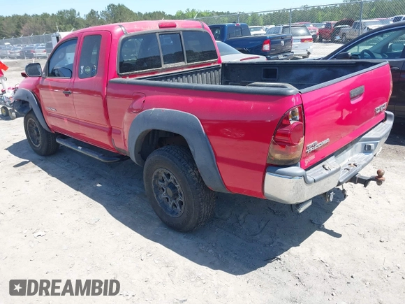 2006 Toyota Tacoma PreRunner z VIN 5TETU62NX6Z265482, wystawiony jako IAAI lot #41931729 z przebiegiem 255 000 mil mil oraz . Historia ofert i sprzedaży dostępna na DreamBid. Obrazek 3.
