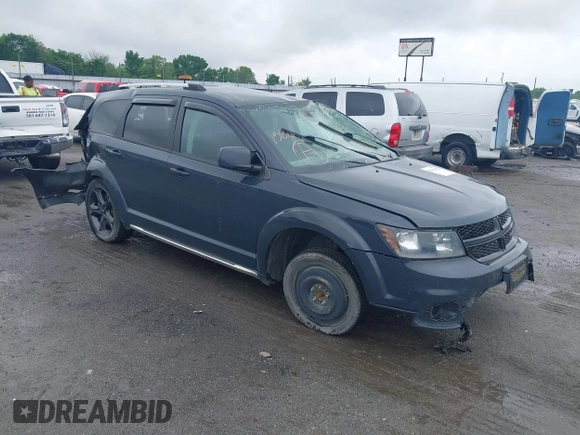 2018 Dodge Journey Crossroad with VIN 3C4PDDGGXJT514620, listed as a IAAI auction lot 42117159 with 110,252 mi miles. Bid and sale history available at carsss.com. Image 1.