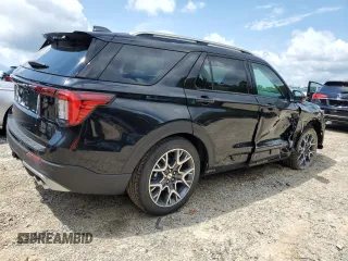 2025 Ford Explorer with VIN 1FMWK7HC1SGB97312, listed as a Copart auction lot 59141115 with 4 mi miles and Salvage title. Bid and sale history available at DreamBid. Image 3.