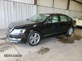 2015 Volkswagen Passat Sport с VIN 1VWBT7A32FC120193, выставлен на аукционе Copart как лот 53448315 с пробегом 27 996 миль миль и Списание • Salvage title. История ставок и продаж доступна на DreamBid. Изображение 1.