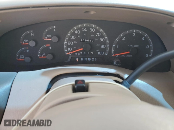 1997 Ford Expedition XLT with VIN 1FMEU17L7VLB84516, listed as a Copart auction lot 76664984 with 269,040 mi miles and Salvage title. Bid and sale history available at DreamBid. Image 9.