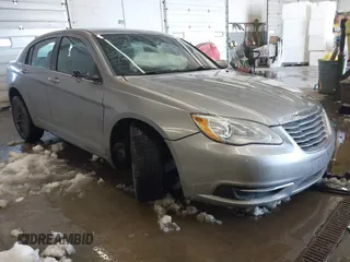 2013 Chrysler 200 Touring with VIN 1C3CCBBB5DN602677, listed as a IAAI auction lot 41644651 with 183,556 mi miles. Bid and sale history available at carsss.com. Image 1.