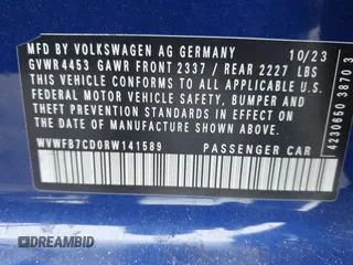 2024 Volkswagen Golf z VIN WVWFB7CD0RW141589, wystawiony jako IAAI lot #41407136 z przebiegiem 3 532 mil mil oraz . Historia ofert i sprzedaży dostępna na DreamBid. Obrazek 9.