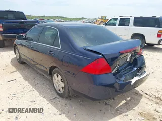 2007 Honda Accord LX с VIN 1HGCM56477A007641, выставлен на аукционе IAAI как лот 42391611 с пробегом 191 325 миль миль и . История ставок и продаж доступна на DreamBid. Изображение 3.