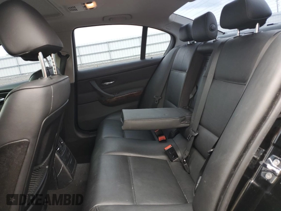 2007 BMW 3 Series 328i with VIN WBAVA33507KX82971, listed as a Copart auction lot 54677725 with 135,759 mi miles and Salvage Title. Bid and sale history available at DreamBid. Image 10.