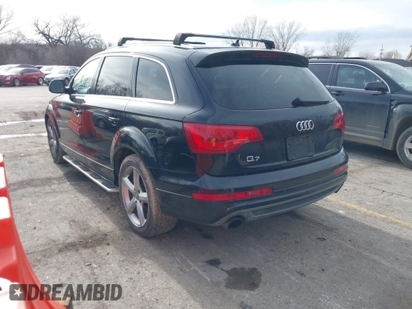 2012 Audi Q7 3.0T S line Prestige with VIN WA1DGBFEXCD007833, listed as a IAAI auction lot 41095179 with 149,538 mi miles. Bid and sale history available at carsss.com. Image 3.