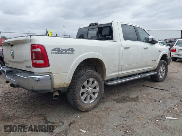 2022 Ram 2500 Laramie with VIN 3C6UR5FL3NG310109, listed as a IAAI auction lot 41832988 with 88,817 mi miles. Bid and sale history available at carsss.com. Image 4.