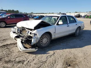 2009 Mercury Grand Marquis LS with VIN 2MEHM75V49X632193, listed as a Copart auction lot 44334585 with 71,276 mi miles and Salvage Title. Bid and sale history available at carsss.com. Image 1.