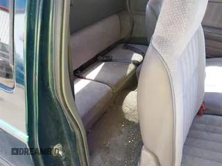 1995 Dodge Dakota z VIN 1B7GL23X3SS144109, wystawiony jako IAAI lot #41767996 z przebiegiem 204 670 mil mil oraz . Historia ofert i sprzedaży dostępna na DreamBid. Obrazek 8.
