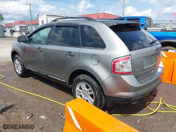 2008 Ford Edge SE with VIN 2FMDK36C48BA67687, listed as a IAAI auction lot 42068301 with 196,987 mi miles. Bid and sale history available at carsss.com. Image 3.