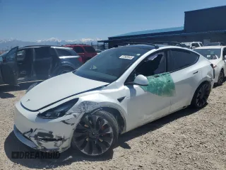 2022 Tesla Model Y Performance with VIN 7SAYGDEF4NF522984, listed as a Copart auction lot 57803945 with 37,327 mi miles and Salvage title. Bid and sale history available at DreamBid. Image 1.