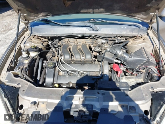 2002 Ford Taurus SES Standard with VIN 1FAFP55S72A256247, listed as a IAAI auction lot 41584035 with 194,270 mi miles. Bid and sale history available at carsss.com. Image 10.