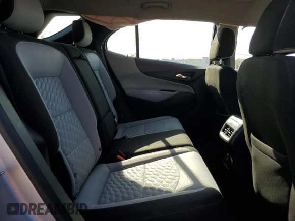 2019 Chevrolet Equinox LS z VIN 3GNAXHEV7KS507208, wystawiony jako Copart lot #52557065 z przebiegiem 119 425 mil mil oraz Szkoda całkowita • Salvage title. Historia ofert i sprzedaży dostępna na DreamBid. Obrazek 11.