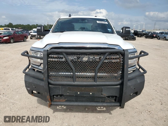 2024 Ram 2500 Tradesman with VIN 3C6UR5HJ7RG139575, listed as a Copart auction lot 55082465 with 47,430 mi miles and Salvage Title. Bid and sale history available at carsss.com. Image 5.