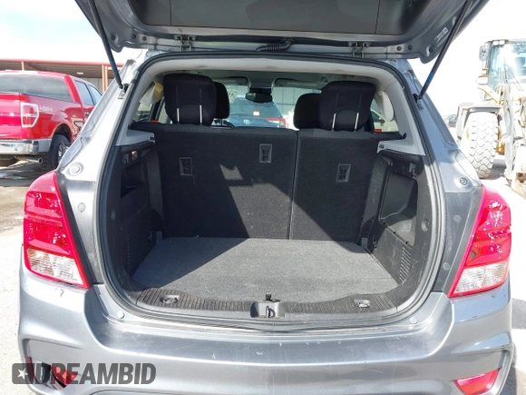 2020 Chevrolet Trax LS with VIN 3GNCJKSBXLL230292, listed as a IAAI auction lot 41852444 with 109,971 mi miles and . Bid and sale history available at carsss.com. Image 18.