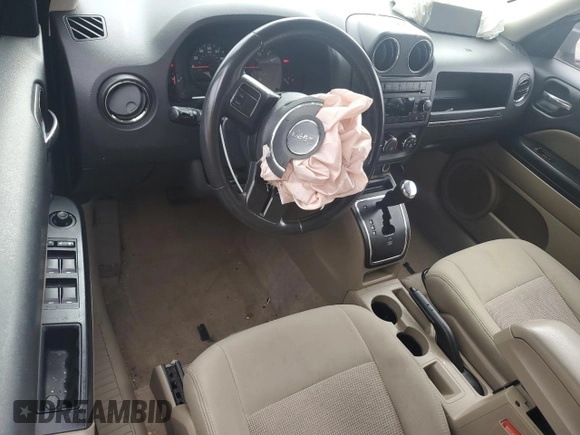 2013 Jeep Patriot Latitude with VIN 1C4NJPFA9DD218707, listed as a Copart auction lot 84627144 with 127,365 mi miles and Salvage Title. Bid and sale history available at carsss.com. Image 8.