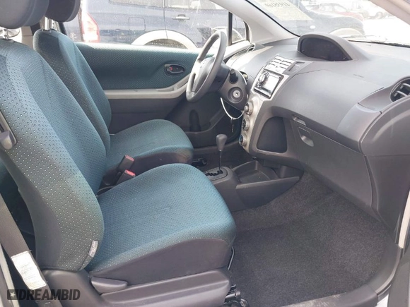 2007 Toyota Yaris with VIN JTDJT903875044707, listed as a IAAI auction lot 41935169 with 1 mi miles. Bid and sale history available at carsss.com. Image 5.