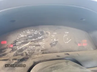 1997 Nissan Sentra XE z VIN 3N1AB41D3VL015032, wystawiony jako Copart lot #47238005 z przebiegiem 266 146 mil mil oraz Szkoda całkowita • Salvage title. Historia ofert i sprzedaży dostępna na DreamBid. Obrazek 9.