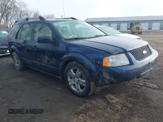 2007 Ford Freestyle Limited with VIN 1FMDK06167GA20987, listed as a IAAI auction lot 41461792 with 193,081 mi miles. Bid and sale history available at carsss.com. Image 1.