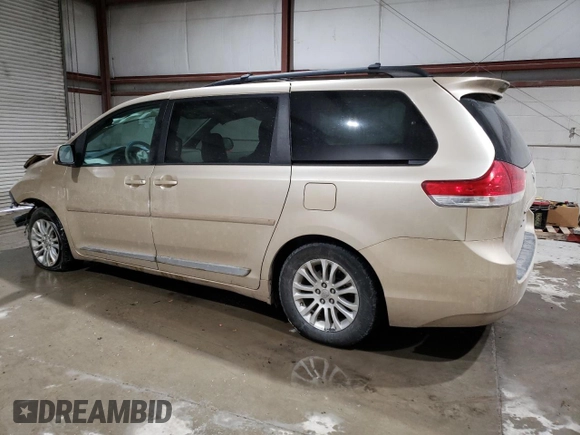 2013 Toyota Sienna XLE AAS with VIN 5TDYK3DCXDS380132, listed as a Copart auction lot 42227465 with 195,600 mi miles and Salvage Title. Bid and sale history available at carsss.com. Image 2.