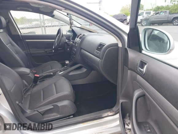 2008 Volkswagen Jetta Wolfsburg Edition с VIN 3VWRJ71K98M154838, выставлен на аукционе IAAI как лот 42005489 с пробегом 199 298 миль миль и . История ставок и продаж доступна на DreamBid. Изображение 5.