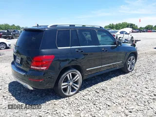 2015 Mercedes-Benz GLK 350 z VIN WDCGG5HB6FG395051, wystawiony jako IAAI lot #42335402 z przebiegiem 155 878 mil mil oraz . Historia ofert i sprzedaży dostępna na DreamBid. Obrazek 4.
