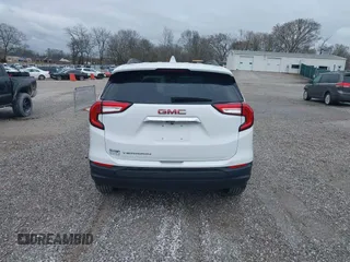 2024 GMC Terrain SLE z VIN 3GKALMEG4RL117903, wystawiony jako IAAI lot #41718454 z przebiegiem 3 408 mil mil oraz . Historia ofert i sprzedaży dostępna na DreamBid. Obrazek 16.